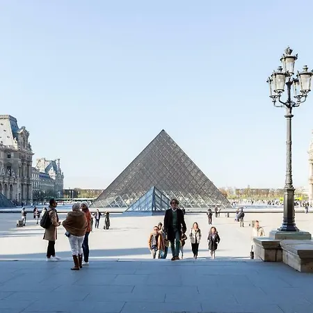 Apartment Veeve - Contemporary By The Louvre Paris